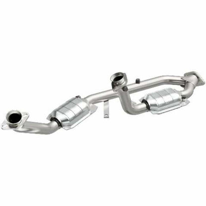 1997-1998 Ford Windstar 3.0L Direct-Fit Catalytic Converter 4451342 Magnaflow