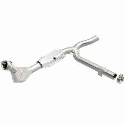 99-00 Ford F-150 4.6L Direct-Fit Catalytic Converter 447136 Magnaflow - Catalytic Converters Car Part People