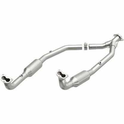 2003 Land Rover Discovery 4.6L Direct-Fit Catalytic Converter 4551028 Magnaflow - Catalytic Converters Car Part People