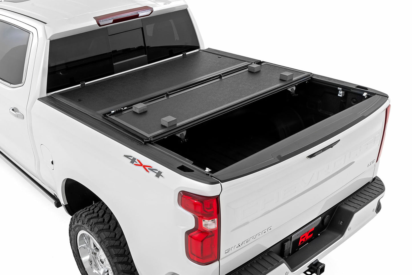 Fits Chevy 1500 (14-19 &Classic) Hard Low Profile Bed Cover 6'7" Bed 47119651B