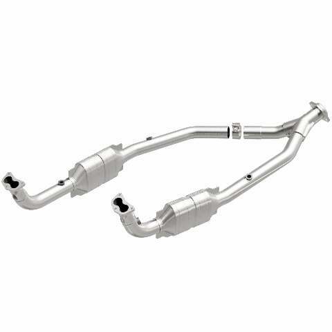 99-04 LR Discovery V8 OEM Direct-Fit Catalytic Converter 49720 Magnaflow