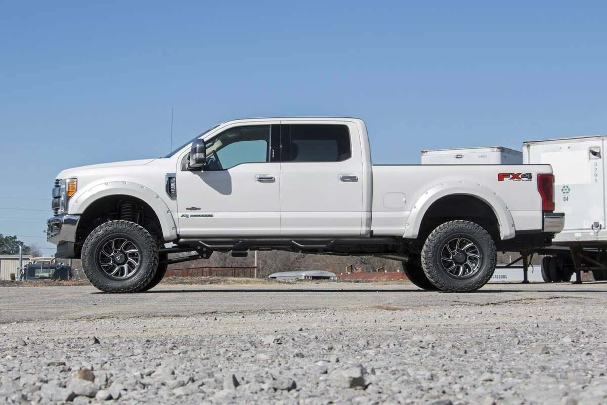 Fits Ford F-250/F-350 Super Duty 4WD (2017-2022) 4.5 Inch Lift Kit; 50620
