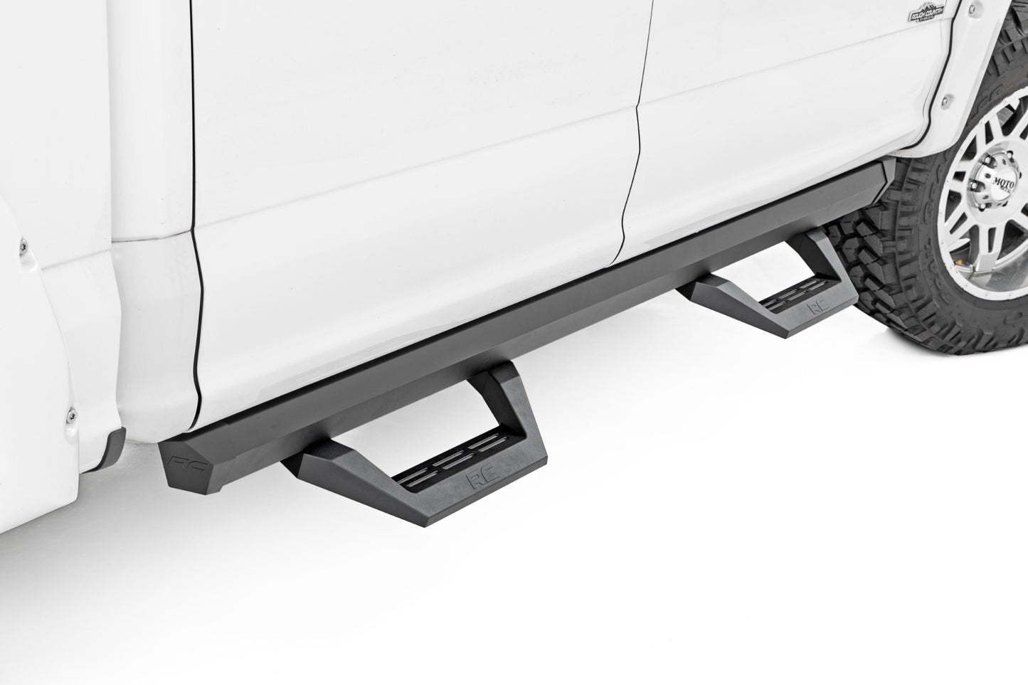 Fits Ford F-150 (15-24) SRX2 Adj Aluminum Step Crew Cab 51008A