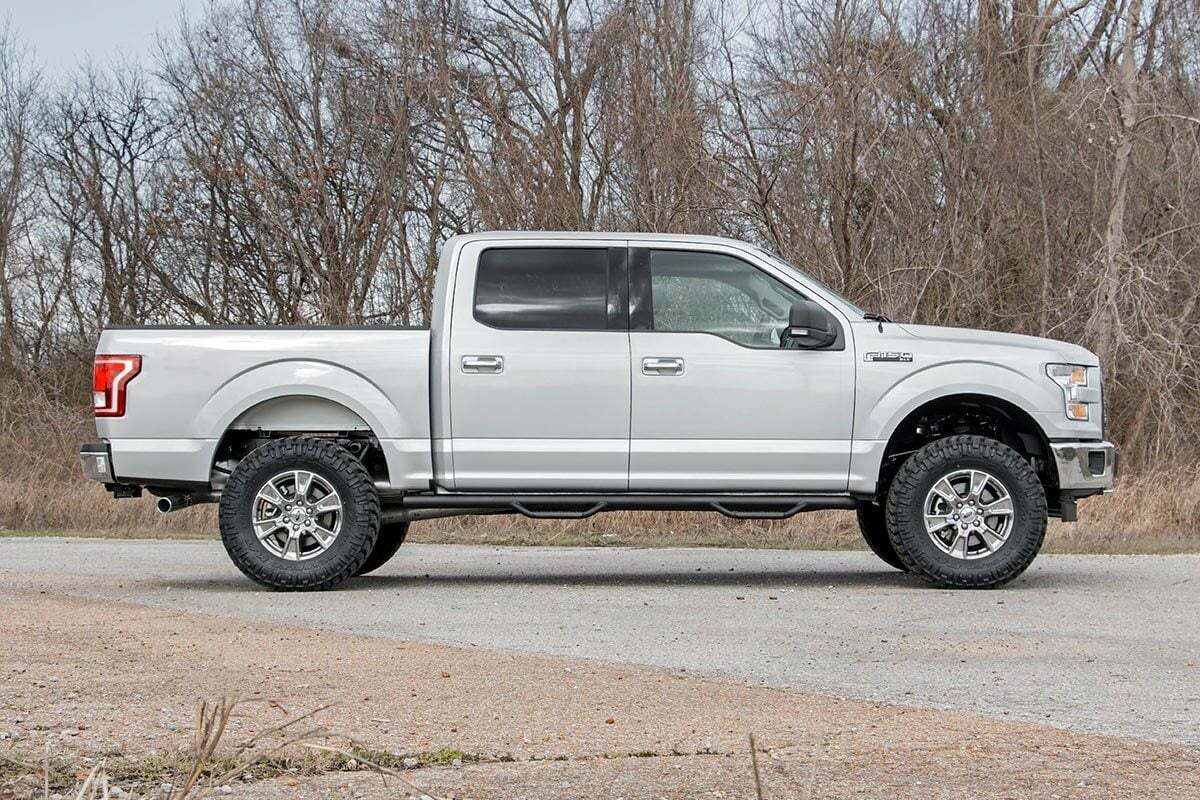 Fits Ford F-150 4WD (2014-2020) 3 Inch Lift Kit; 51014RED