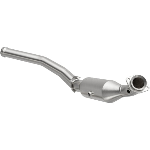 2007-2012 GL450 4.6 L Underbody Direct-Fit Catalytic Converter 52172 Magnaflow