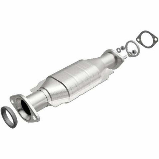 2003-2006 MONTERO 3.8 L Underbody Direct-Fit Catalytic Converter 52174 Magnaflow - Catalytic Converters Car Part People
