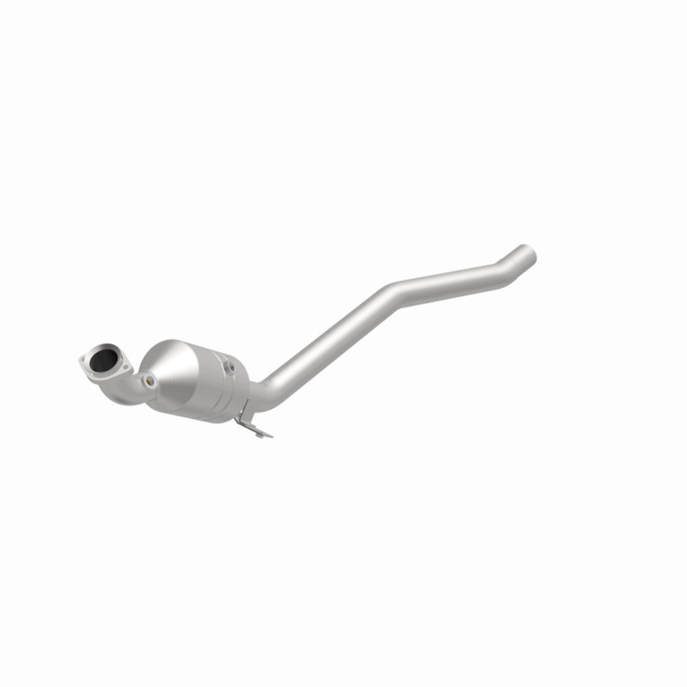 2006-2011 R350 3.5 L Underbody Direct-Fit Catalytic Converter 52177 Magnaflow