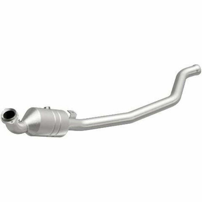 2006-2011 R350 3.5 L Underbody Direct-Fit Catalytic Converter 52178 Magnaflow - Catalytic Converters Car Part People