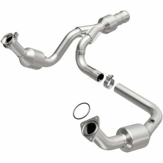 11-14 Escalade 6.2 Underbody Direct-Fit Catalytic Converter 52616 Magnaflow - Catalytic Converters Car Part People