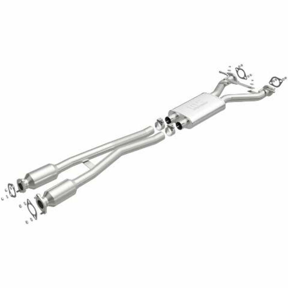2015 K900 5L Underbody Direct-Fit Catalytic Converter 52849 Magnaflow - Catalytic Converters Car Part People