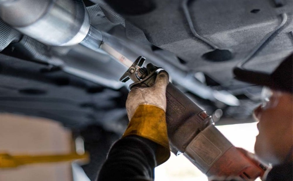 2005-2012 Toyota Tacoma Universal Catalytic Converter CA 2.25 5411335 Magnaflow - Catalytic Converters Car Part People