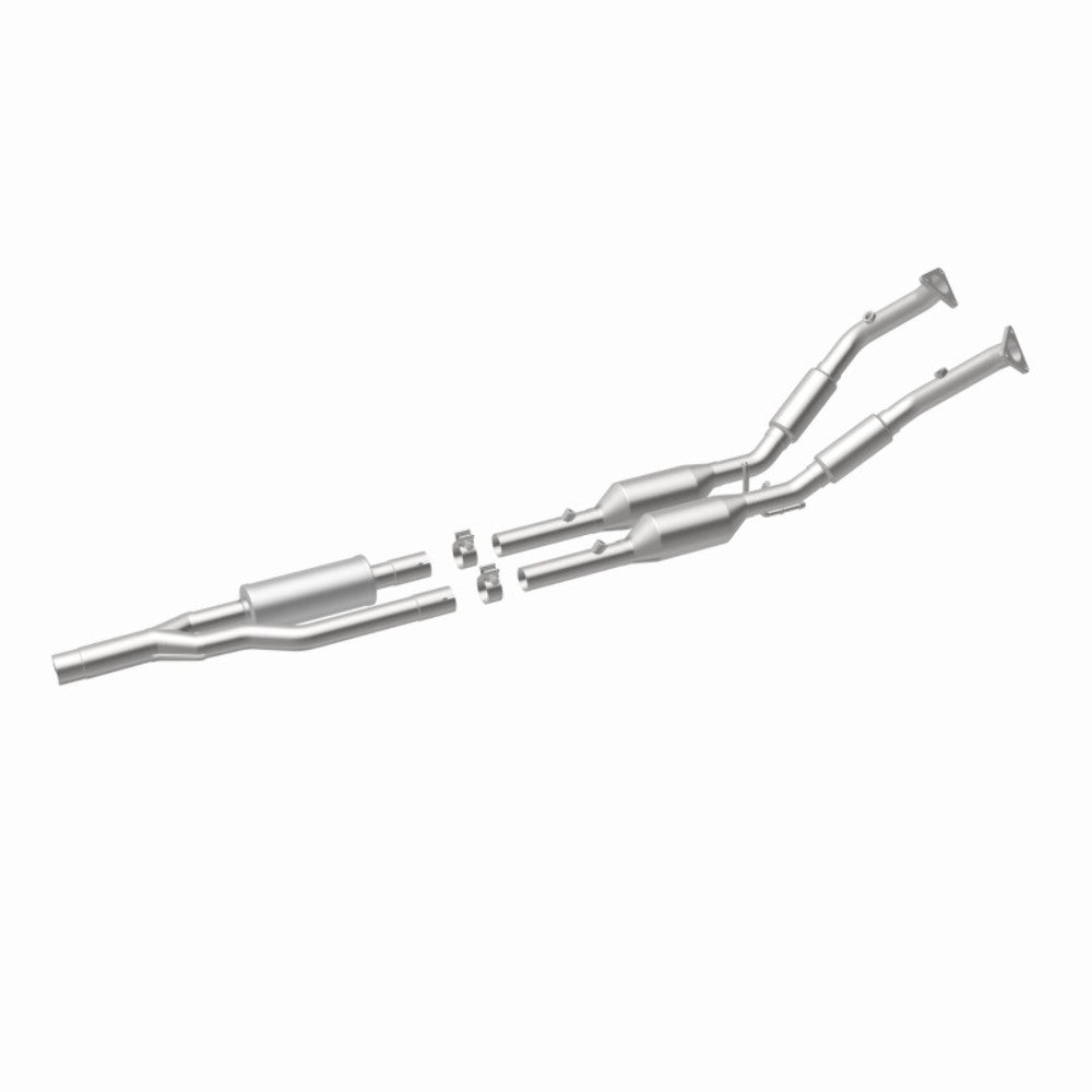 2008 Volkswagen R32 3.2L Direct-Fit Catalytic Converter 5461873 Magnaflow - Catalytic Converters Car Part People