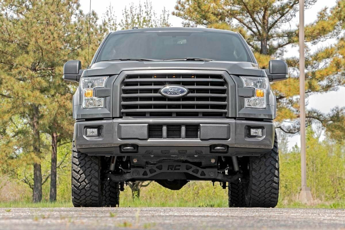 Fits Ford F-150 4WD (2015-2020) 4 Inch Lift Kit; M1 Struts/M1; 55540