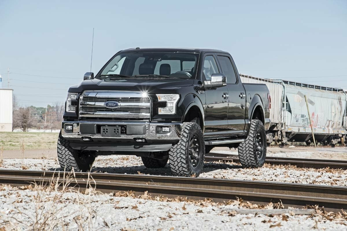 Fits Ford F-150 4WD (2015-2020) 6 Inch Lift Kit; 55730