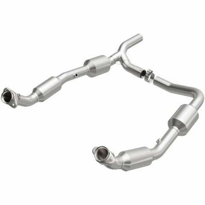 2007-2008 Ford E-150 4.6L Direct-Fit Catalytic Converter 5582640 Magnaflow - Catalytic Converters Car Part People