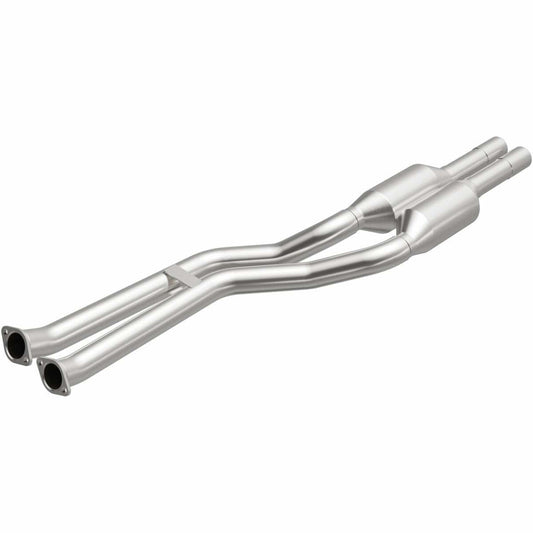 2003-05 BMW 325i CARB Compliant Direct-Fit Catalytic Converter 5671760 Magnaflow - Catalytic Converters Car Part People