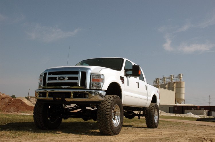 Fits Ford F-250/F-350 SD 4WD (2008-2010) 6" Lift Kit; Gas; 4 Link; 588.2