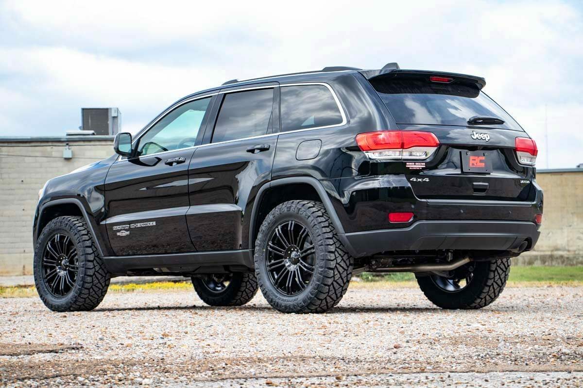 Fits Jeep Grand Cherokee WK2 2WD/4WD (2011-2022) 2.5 Inch Lift Kit; 60300