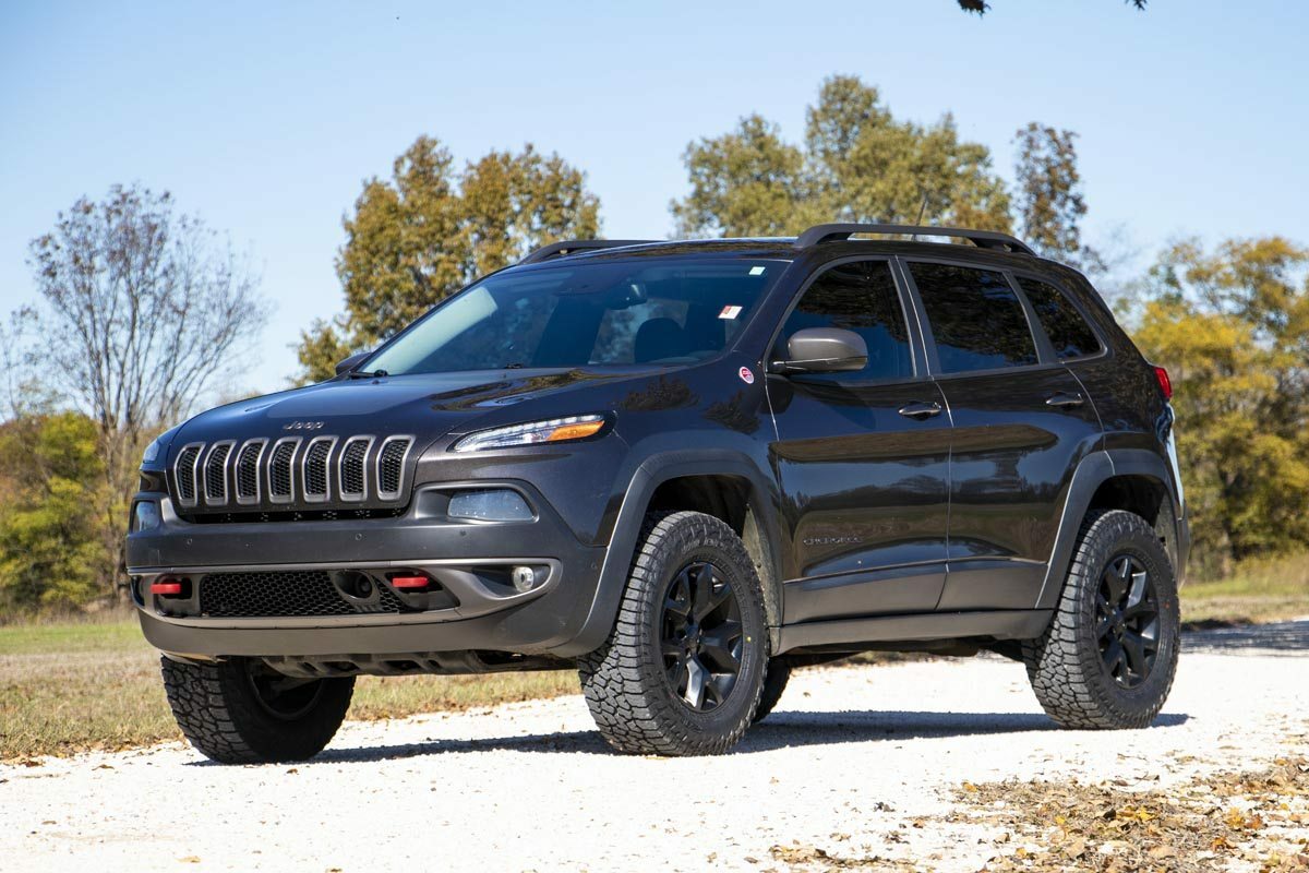 Fits Jeep Cherokee KL 2WD/4WD (2014-2023) 2 Inch Leveling Lift Kit; 60400