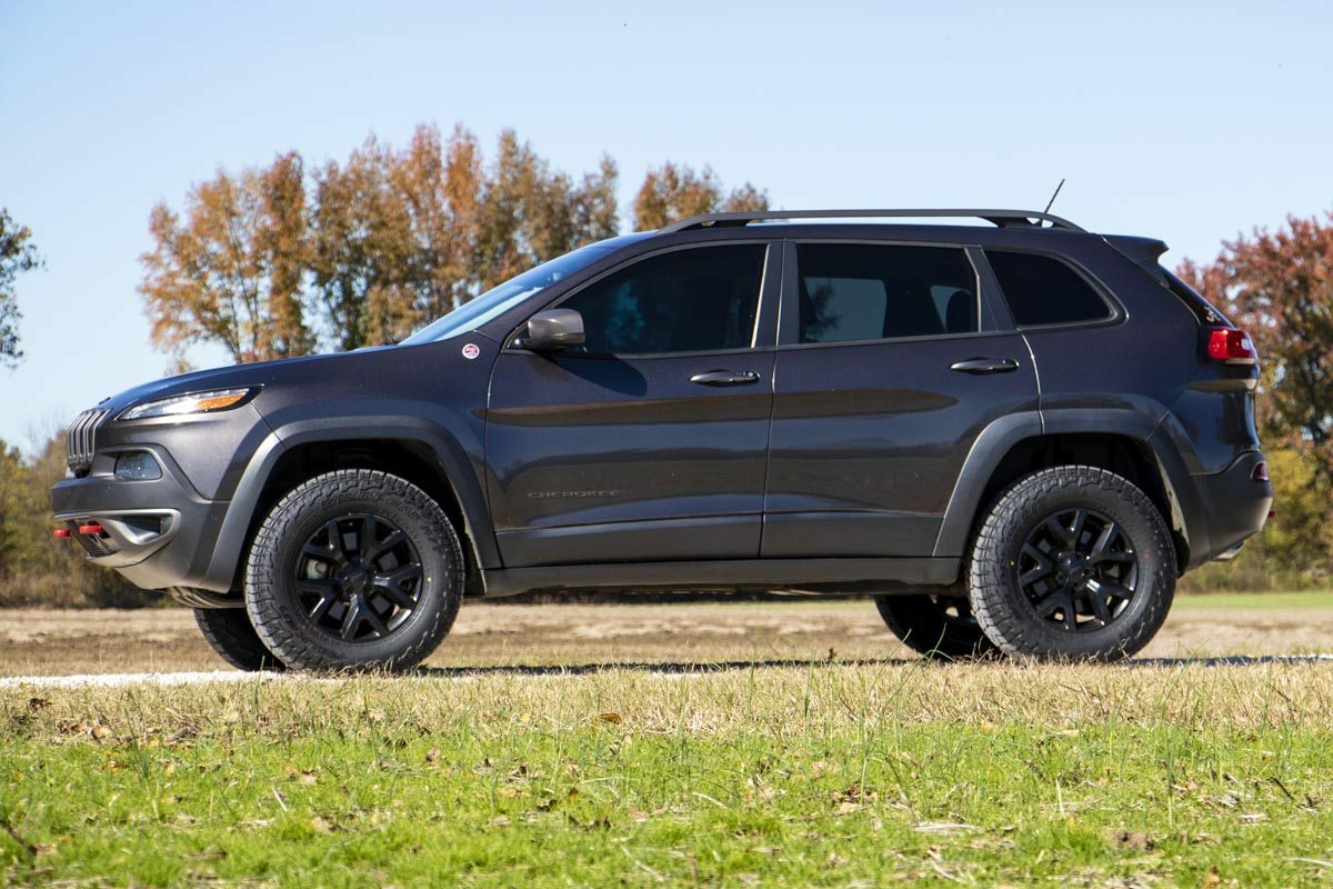 Fits Jeep Cherokee KL 2WD/4WD (2014-2023) 2 Inch Leveling Lift Kit; 60400