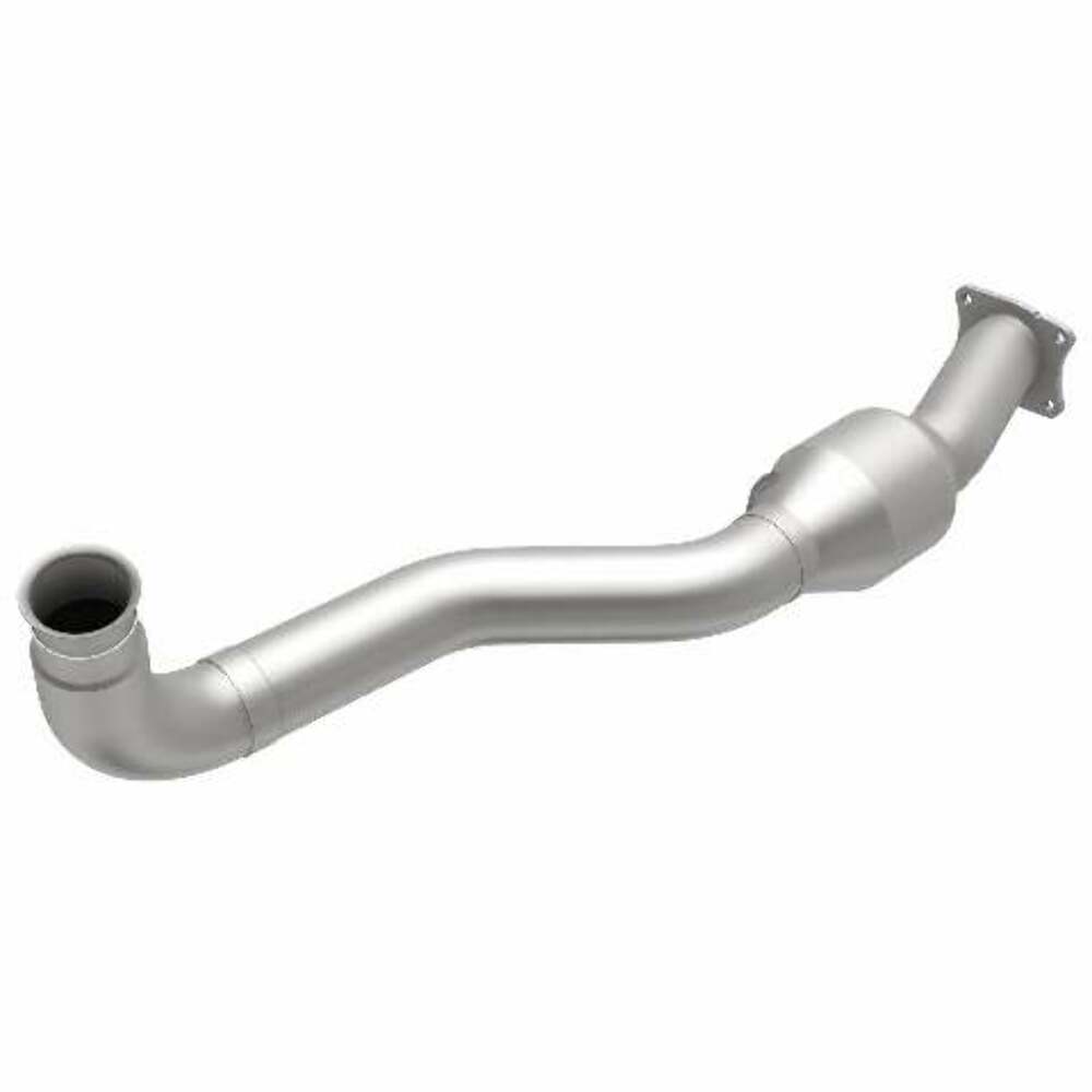 01-05 GM Silv/Sierra 6.6L Direct-Fit Catalytic Converter 60501 Magnaflow - Catalytic Converters Car Part People