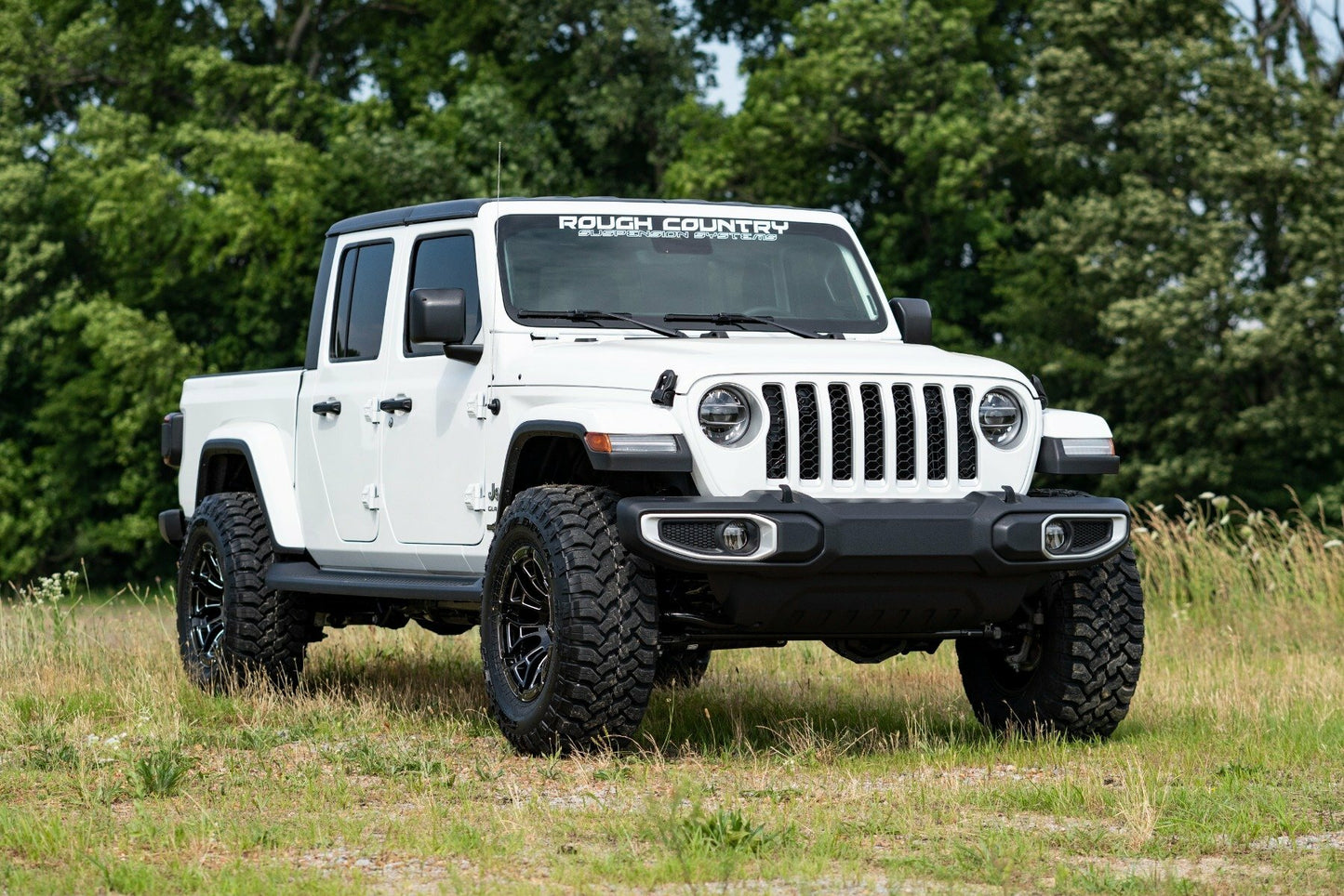 Fits Jeep Gladiator JT 4WD (2024) 2.5 Inch Leveling Kit; Spacers; 61300