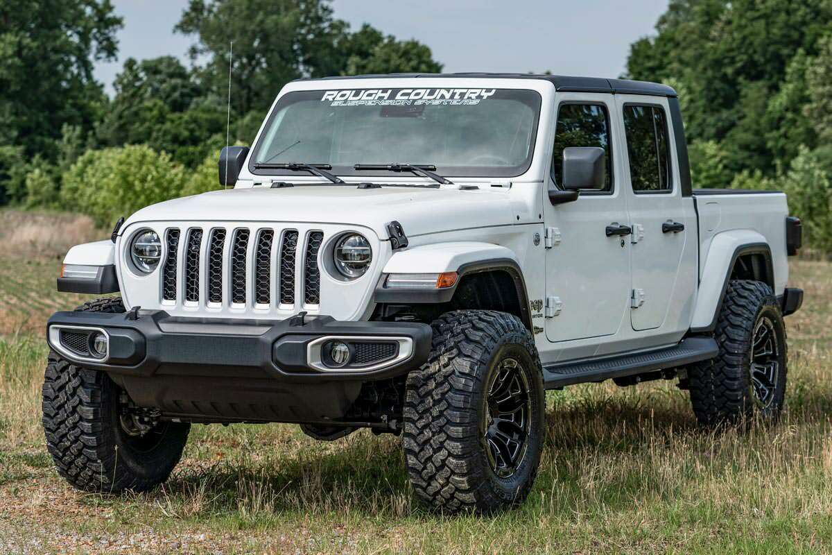 Fits Jeep Gladiator JT 4WD (2020-2023) 2.5 Inch Leveling Kits; Springs; M1 64840