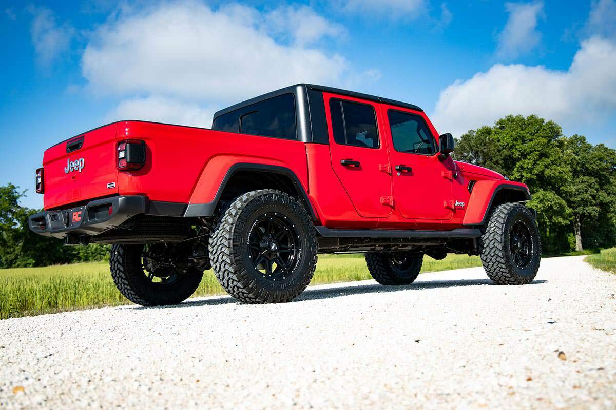 Fits Jeep Gladiator JT 4WD (2020-2023) 3.5 Inch Lift Kit; Springs; N3; 64930