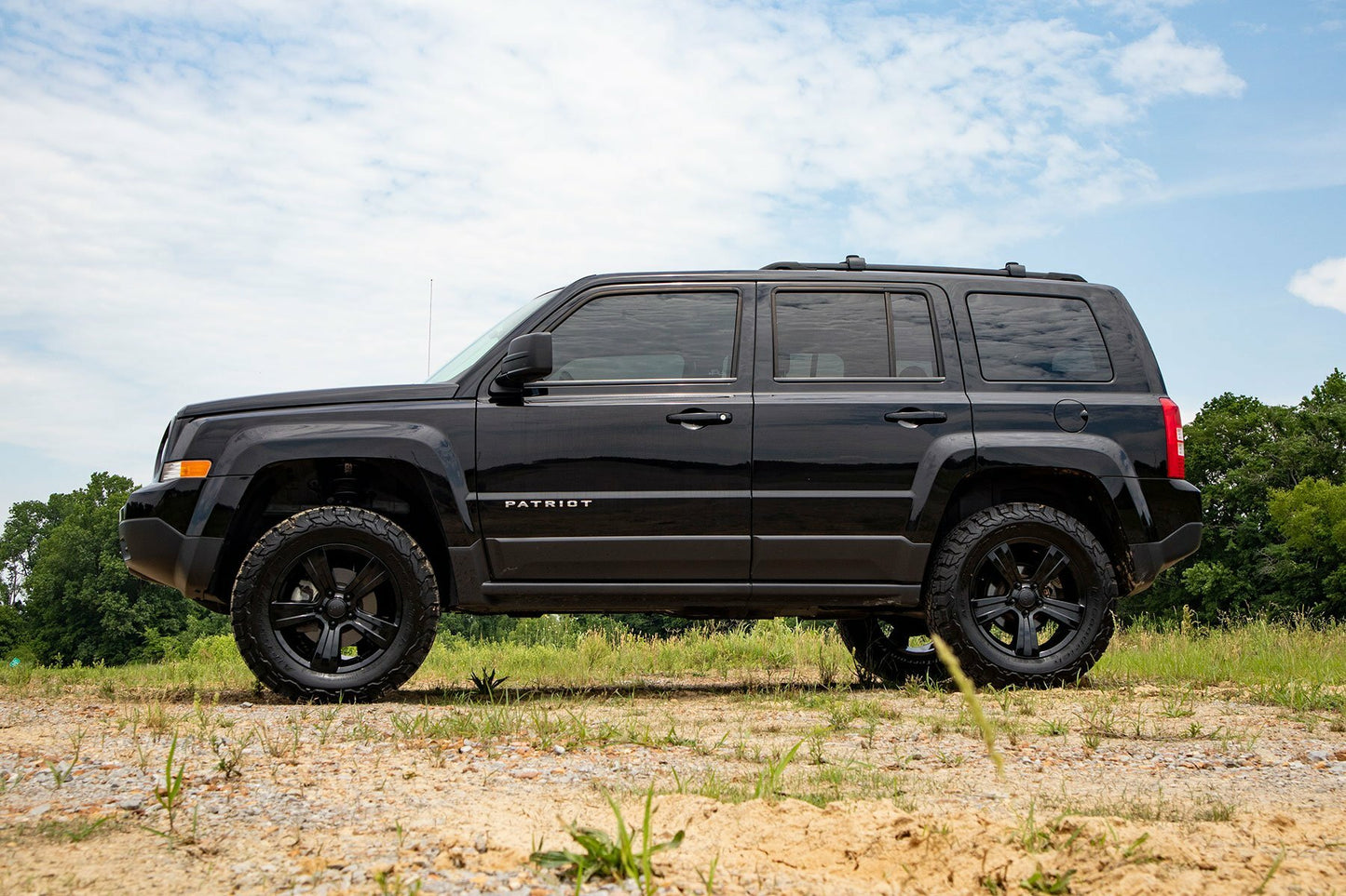 Fits Jeep Compass 4WD (2007-2016) 2 Inch Lift Kit; N3 Struts; 66532
