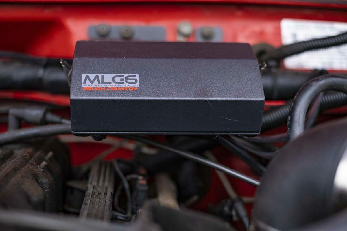Fits Jeep Cherokee XJ 2WD/4WD (1997-2001) MLC-6; Muliple Light Controller; 70954