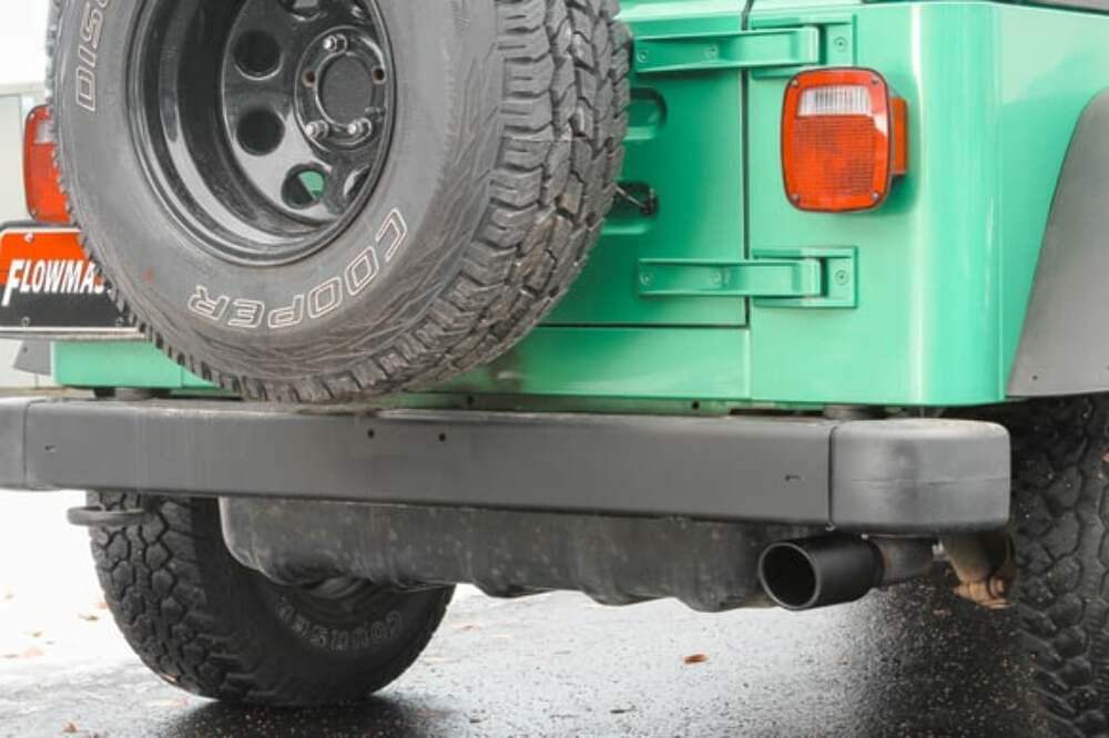 2000-2006 Jeep Wrangler TJ Cat-back Exhaust System Flowmaster FlowFX 717865