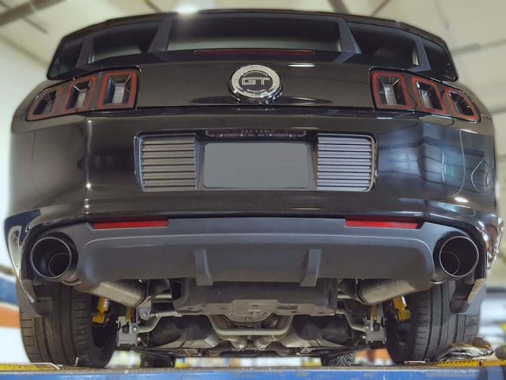 2013-2014 Ford Mustang Axle-Back Exhaust System Flowmaster FlowFX 717883