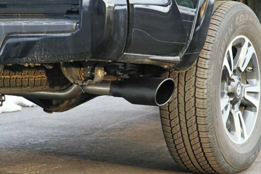 2016-2020 Toyota Tacoma Cat-Back Exhaust System Flowmaster FlowFX 717918