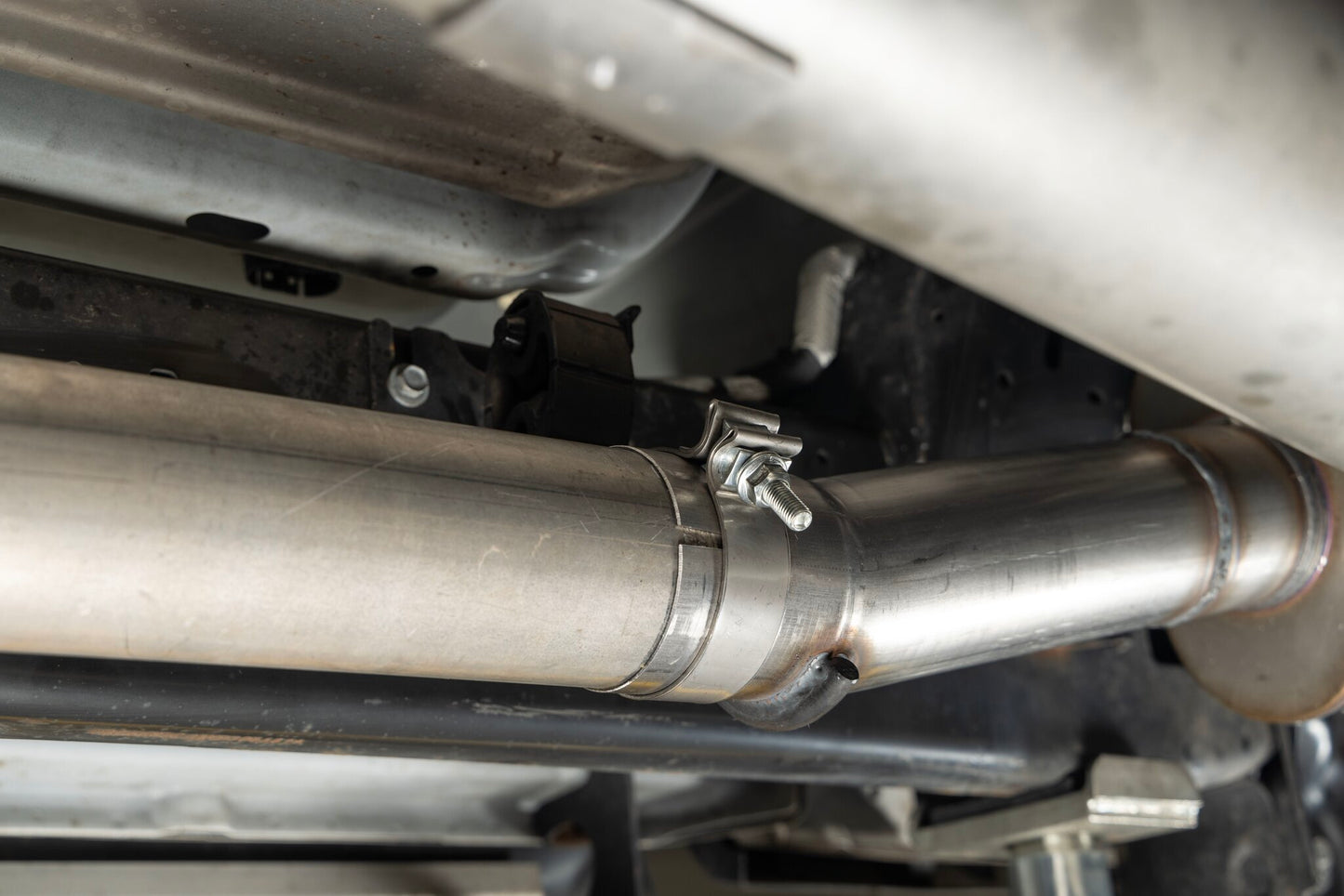 Fits 14-25 RAM 2500/3500 6.4L Gas Eng FFX Direct Fit Muffler Exhaust System, 409