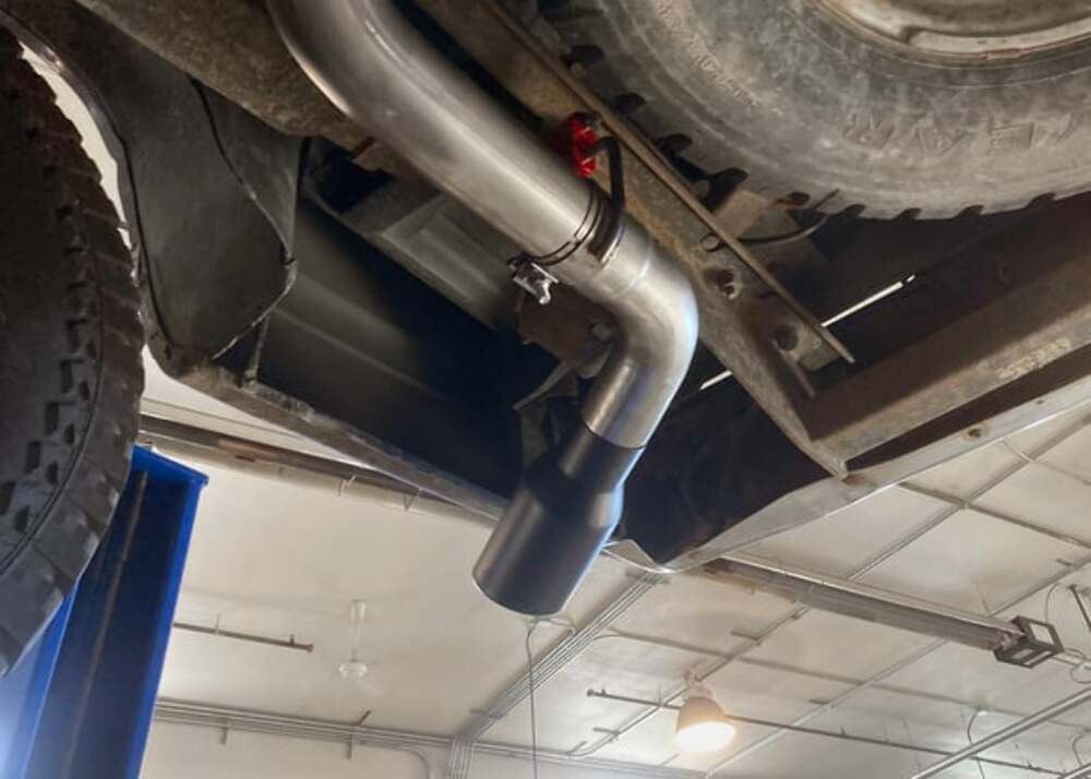 Flowmaster FlowFX Cat-Back Exhaust System - 717947