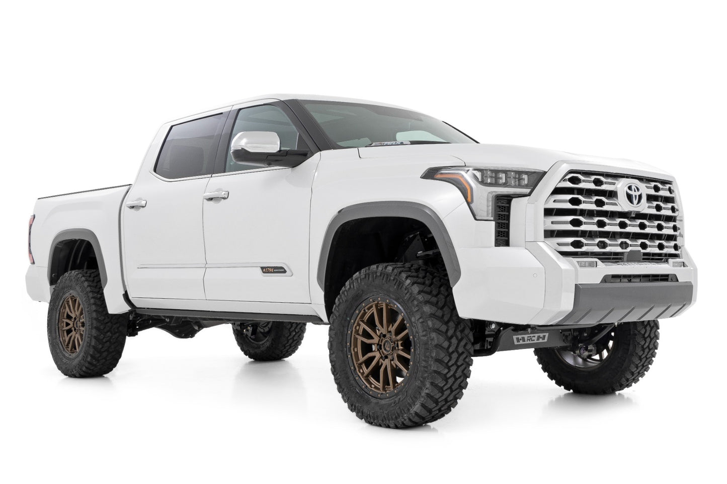 Fits Toyota Tundra 2WD/4WD (2022-2024) 6 Inch Lift Kit; OE Air Ride; 71800