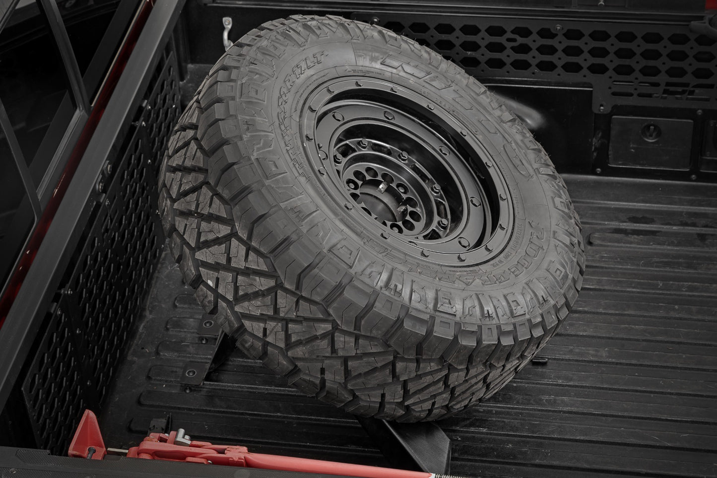 Bed Mount Spare Tire Carrier Universal(5x5.5 6x5.5 6x135 & 5x5.0) 73110