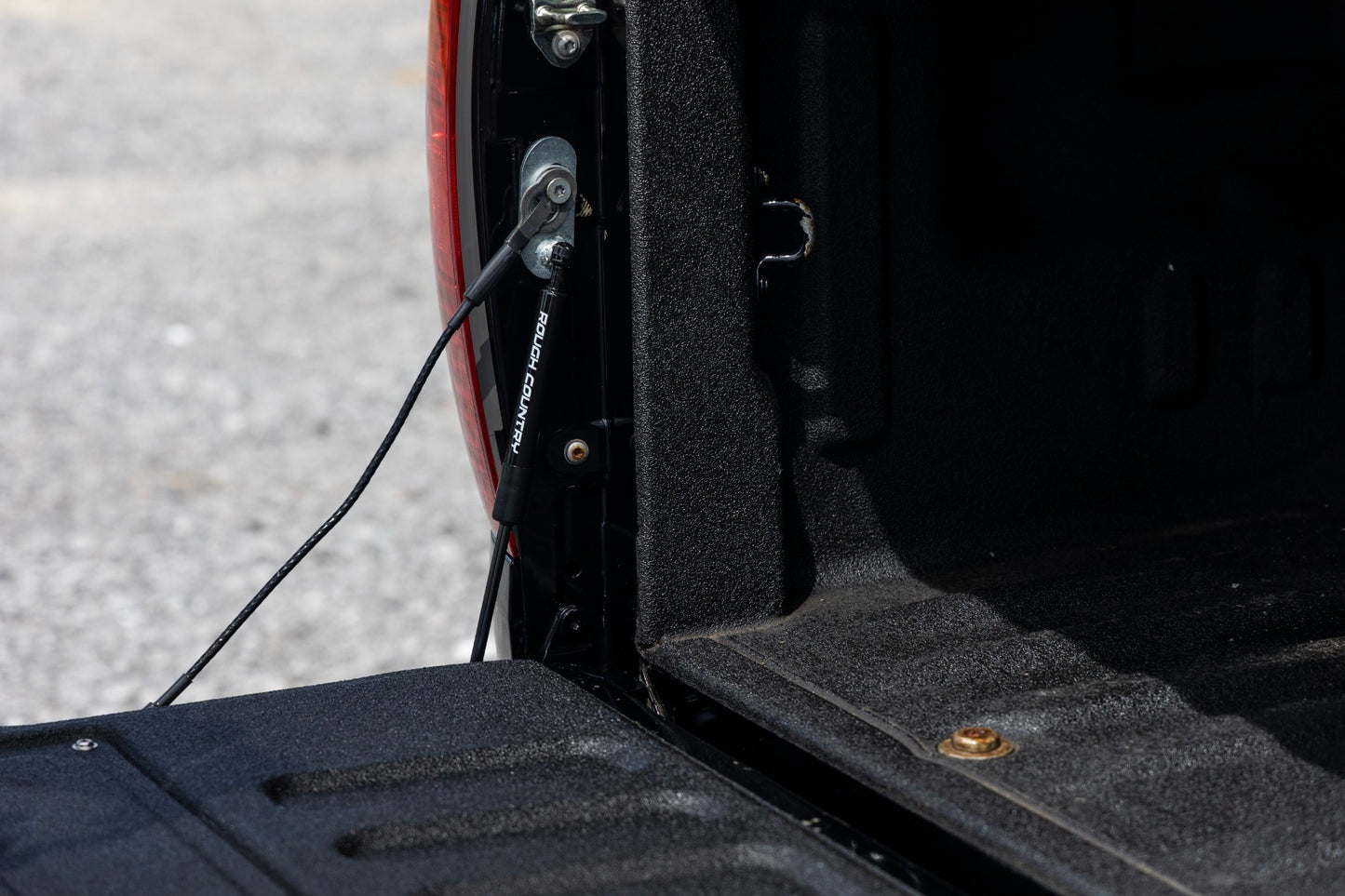 Fits Toyota Tundra 2WD/4WD (2007-2021) Tailgate Assist; 73219