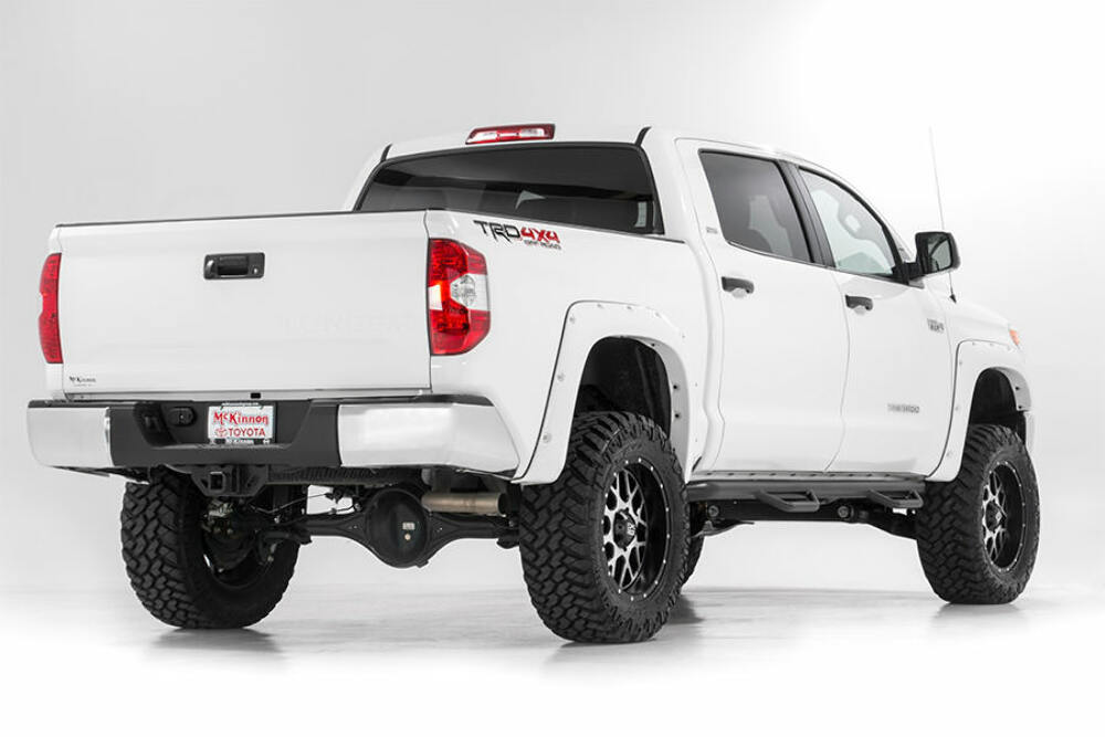 Fits Toyota Tundra 2WD/4WD (2016-2021) 6 Inch Lift Kit; 75230