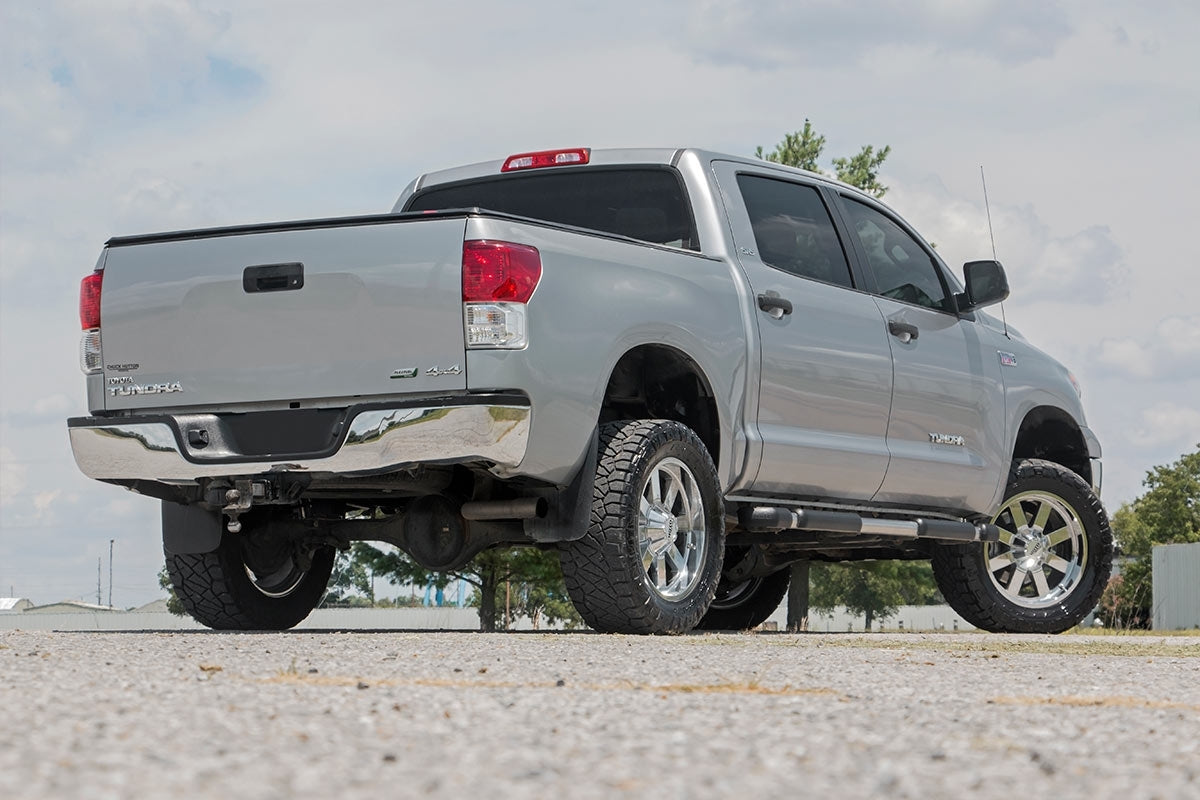 Fits Toyota Tundra 2WD/4WD (2007-2021) 3.5 Inch Lift Kit; M1 Struts/M1; 76840RED