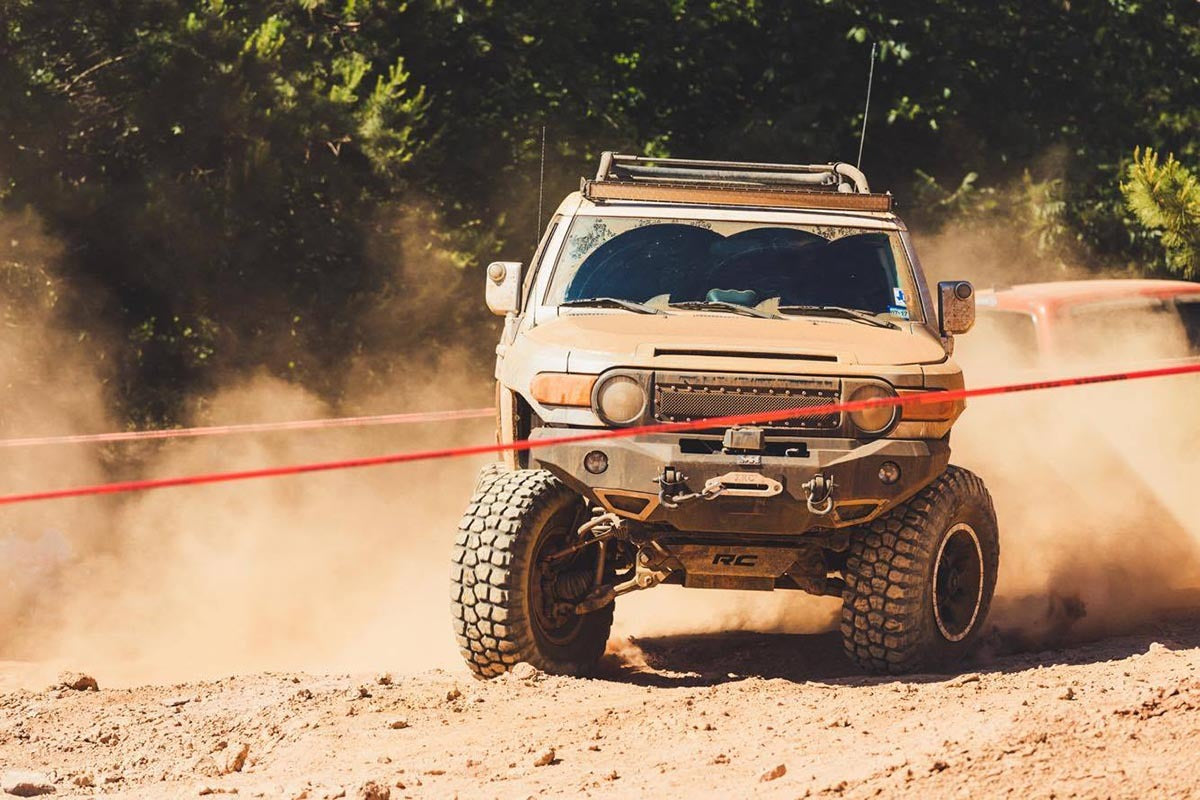 Fits Toyota FJ Cruiser 2WD/4WD (2007-2009) 6 Inch Lift Kit; 770S