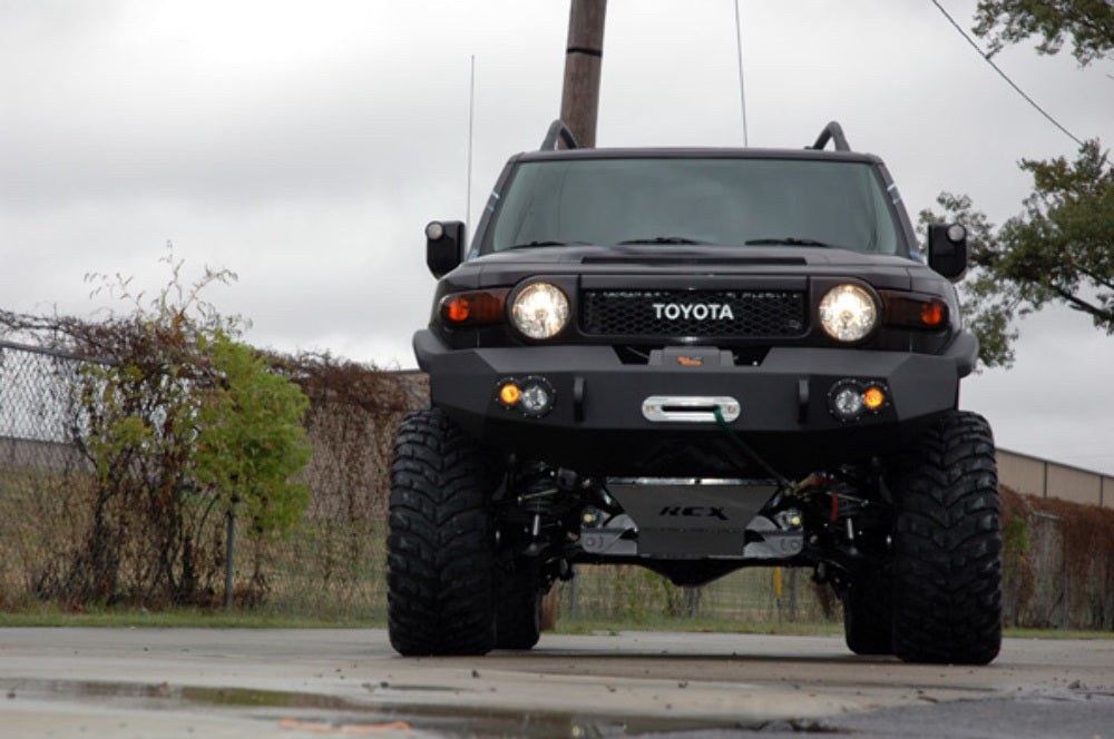 Fits Toyota FJ Cruiser 2WD/4WD (2007-2009) 6 Inch Lift Kit; 770S