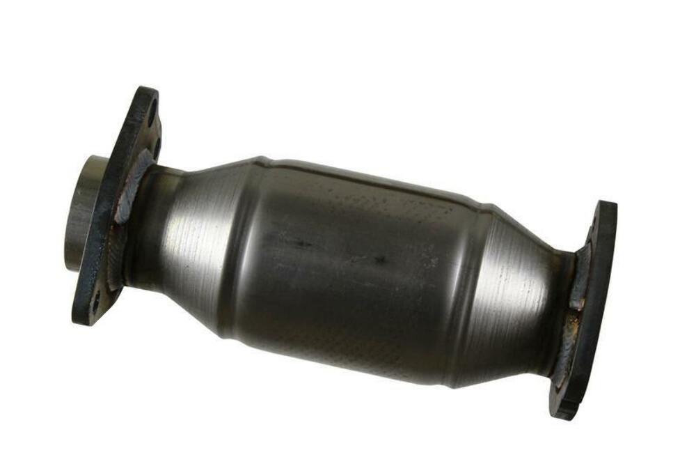 Schultz 7713133 Direct-Fit Converter for 2007 - 2010 Sky 2.4L