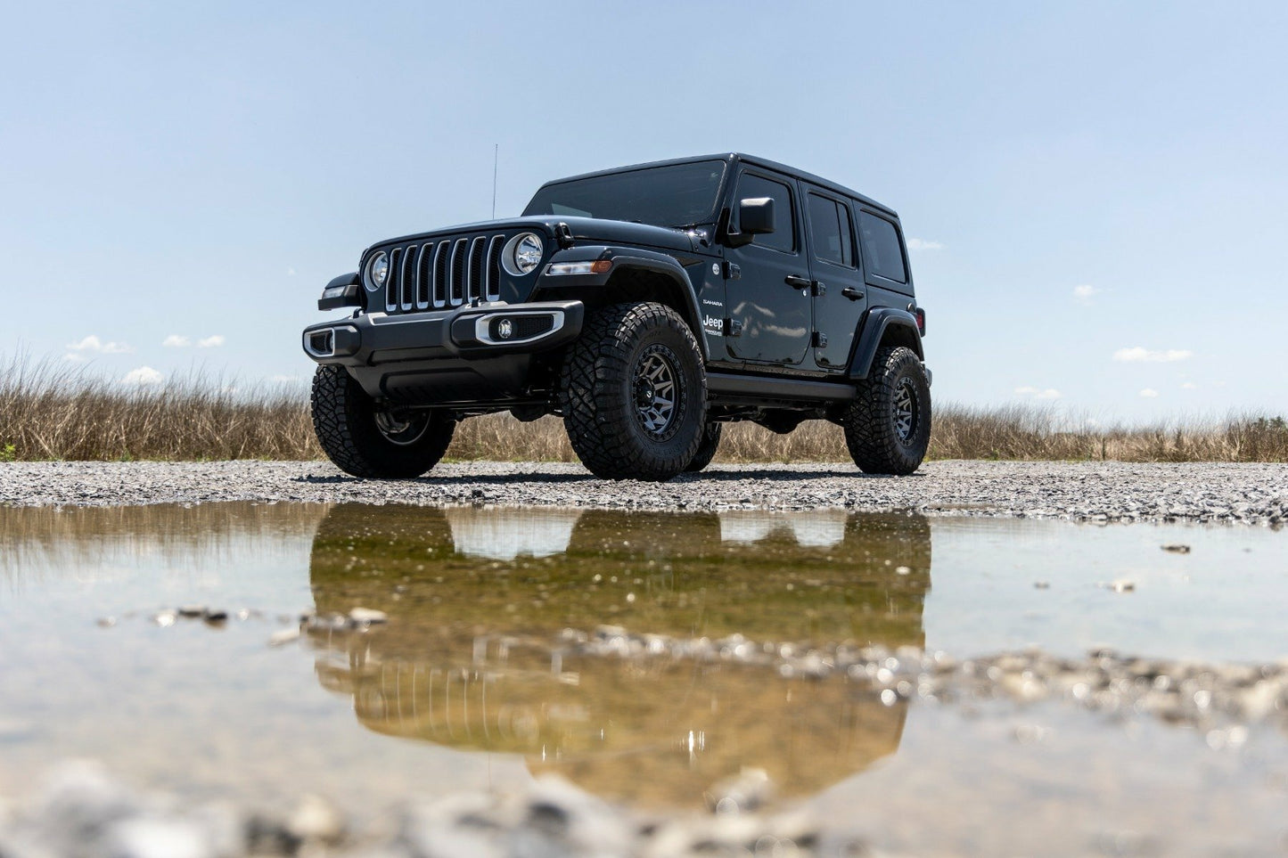 Fits Jeep Wrangler Unlimited 4WD (2024) 2.5 Inch Lift Kit; Coils; 79330