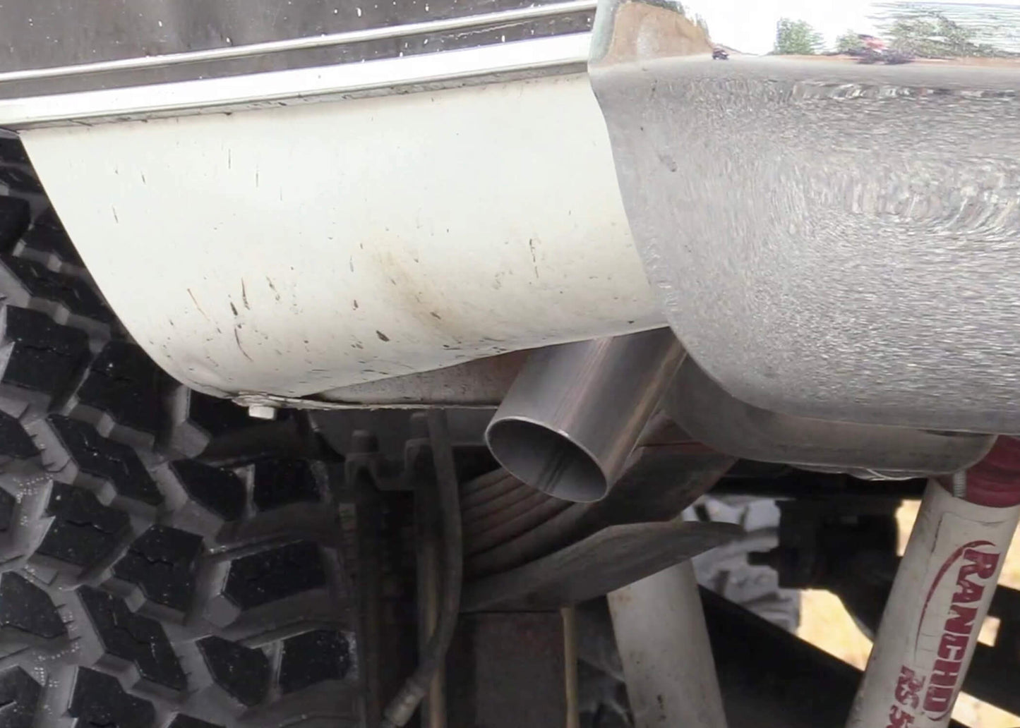 Fits GM 1967-1972 GM Truck American Thunder Crossmember Exhaust System 817940