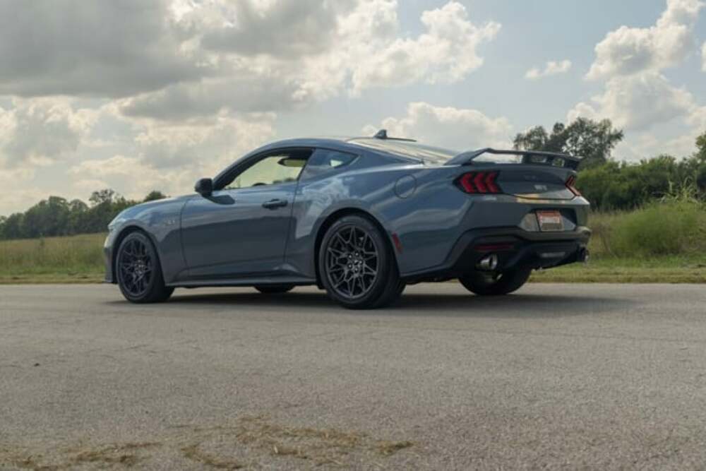 Fits 2024 Ford Mustang GT 5L, Flowmaster Axle-Back Exhaust System 818162