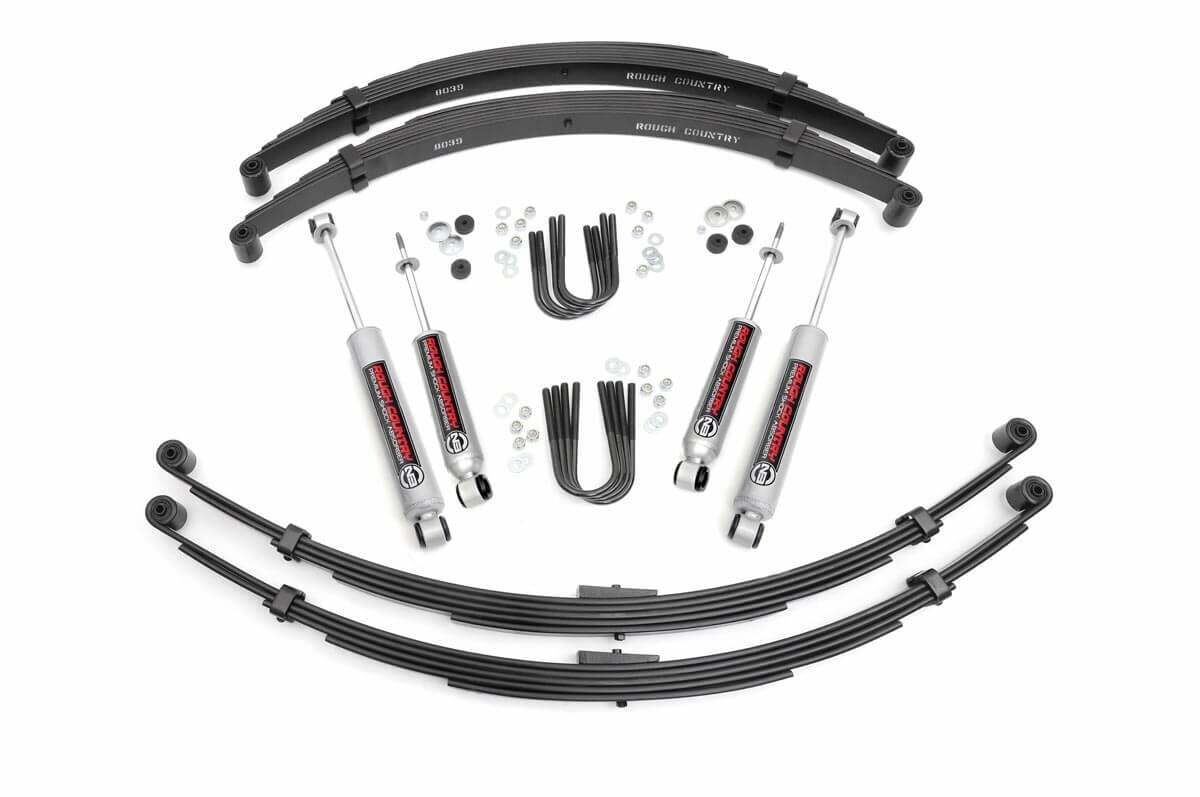 Fits International Scout II 4WD (1971-1973) 2.5 Inch Lift Kit; 83530