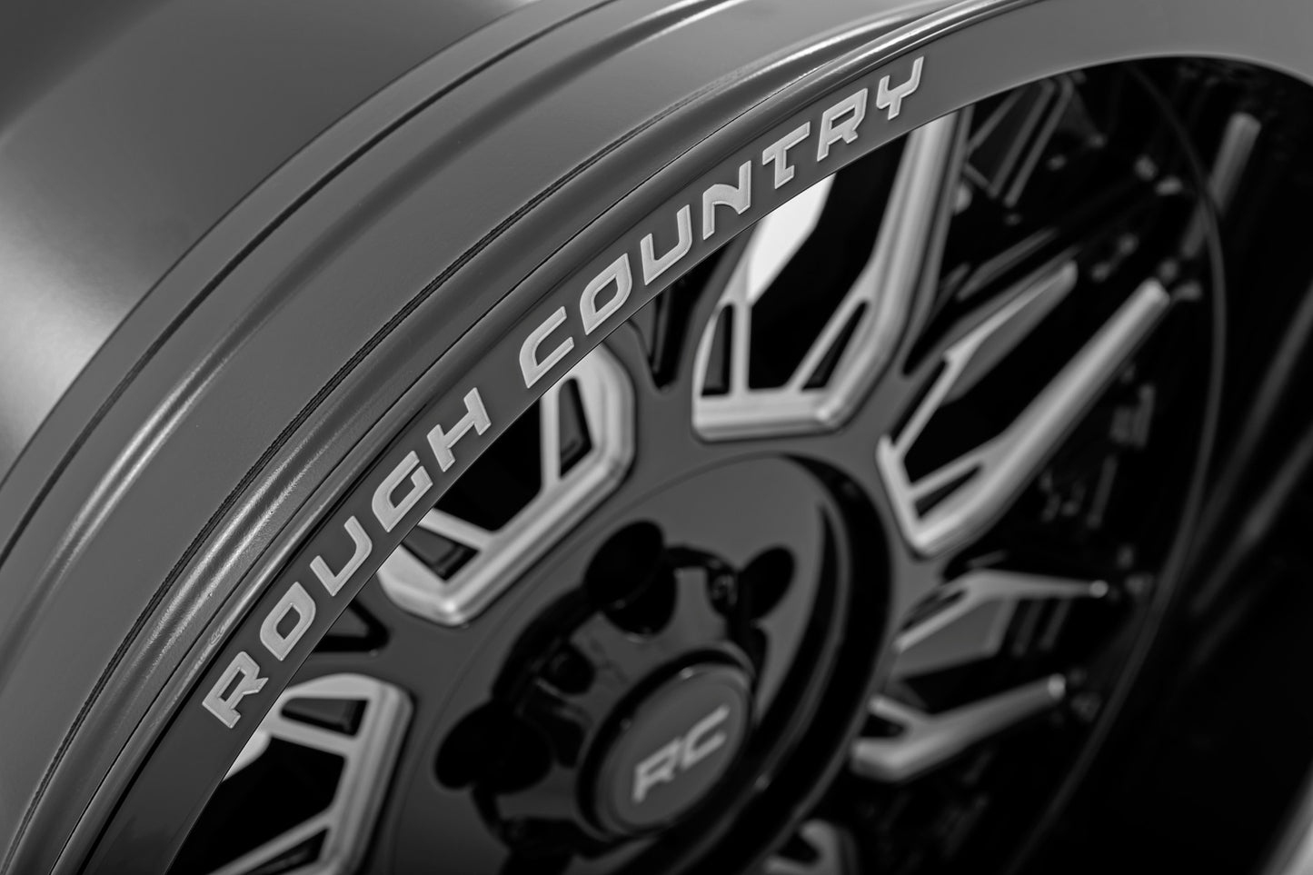 Rough Country 86 Series Wheel; One-Piece; Gloss Black; 20x10; 5x5 -19mm 86201018