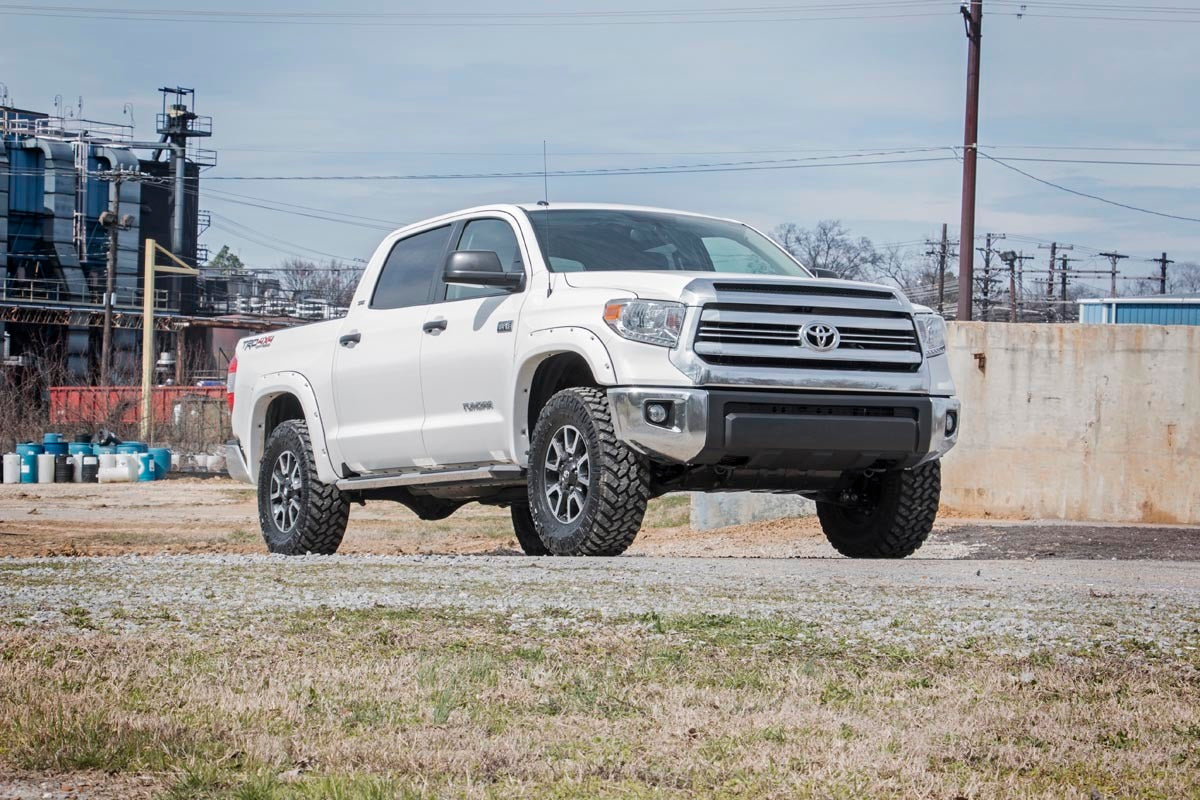 Fits Toyota Tundra 2WD/4WD (2007-2021) 2.5-3 Inch Leveling Kit; 870