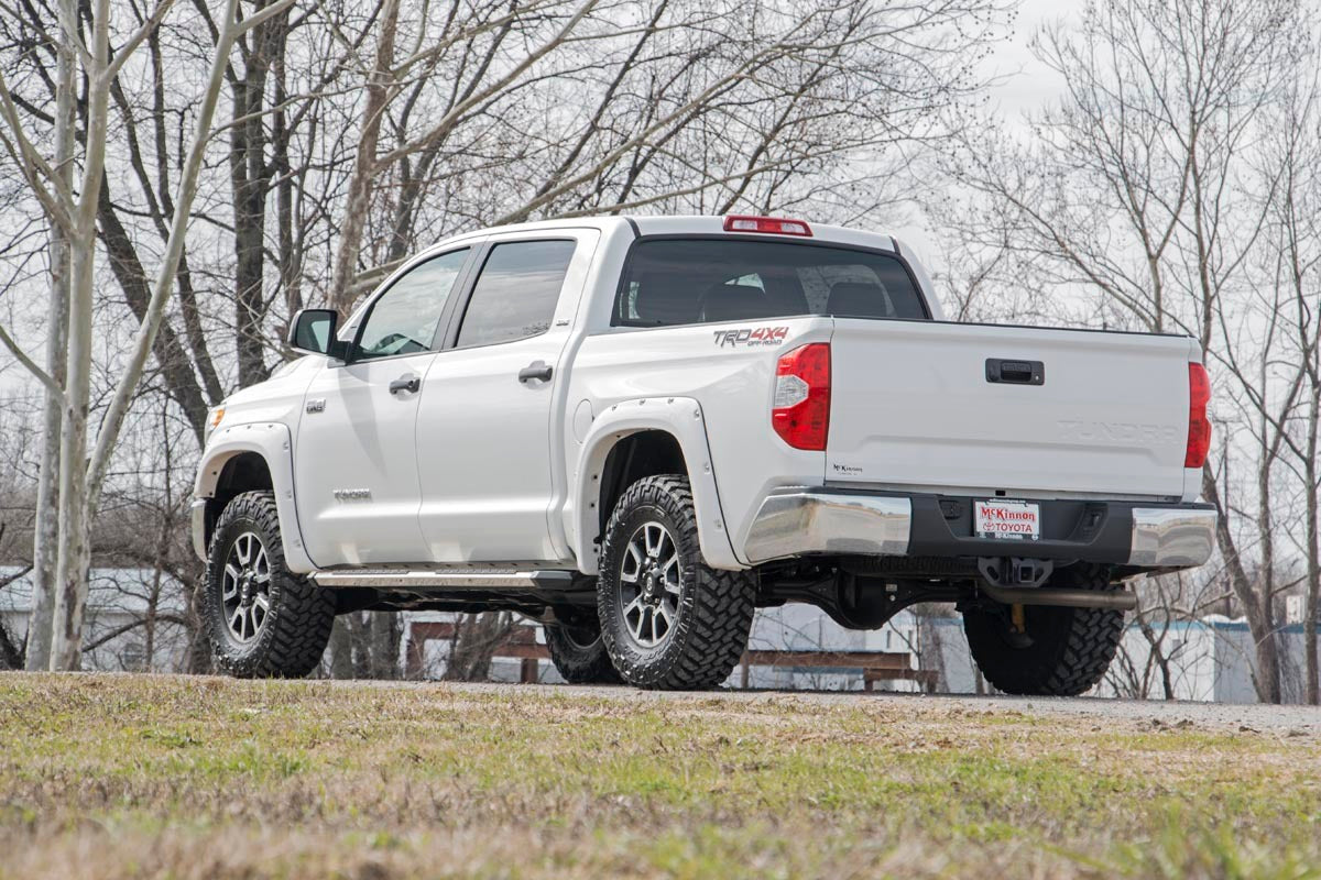 Fits Toyota Tundra 2WD/4WD (2007-2021) 2.5-3 Inch Leveling Kit; 870